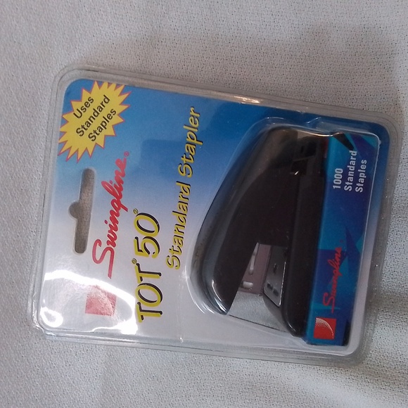 8 pc Office Supply Set - Picture 4 of 16